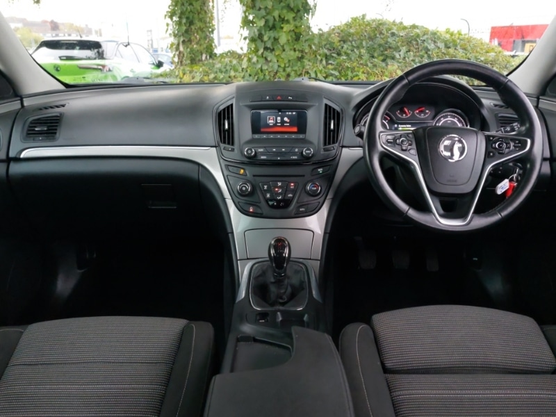 Used Vauxhall Insignia 2017 for sale - 76348203: Photo 2