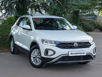 Used Volkswagen T-Roc 2024 for sale - 75775698: Photo