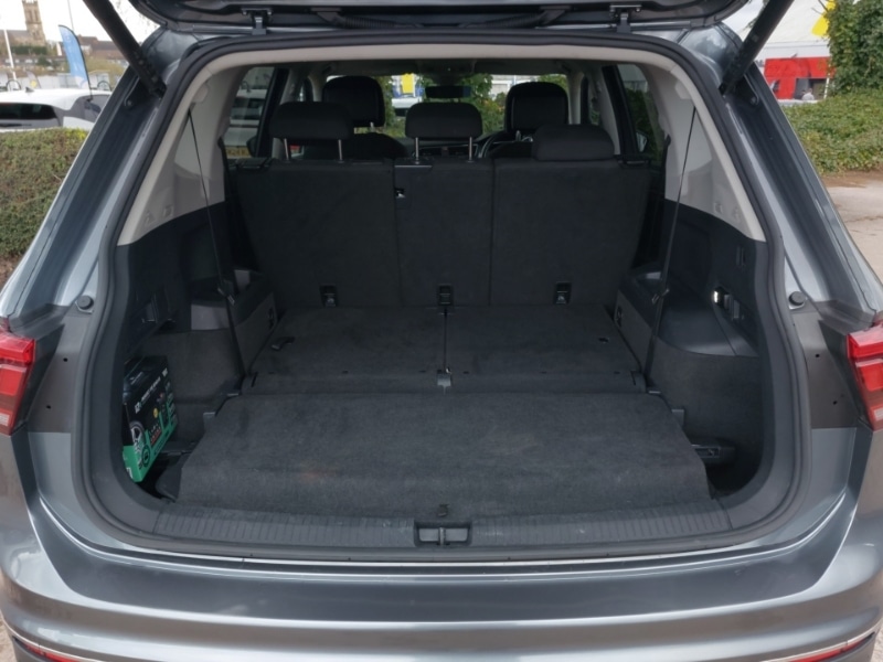 Used Volkswagen Tiguan Allspace 2023 for sale - 78125548: Photo 8