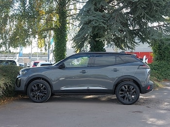 Used Peugeot 2008 2025 for sale - 76053481: Photo 4