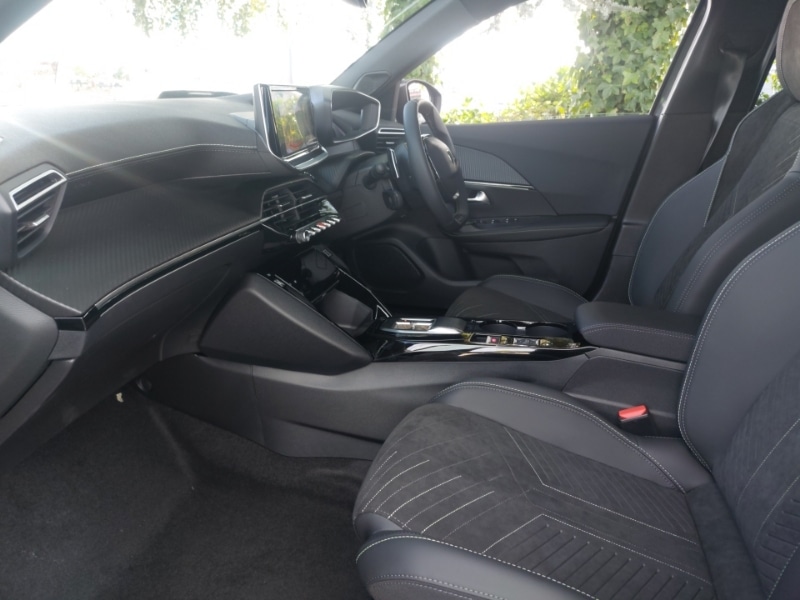 Used Peugeot 2008 2025 for sale - 76053481: Photo 5