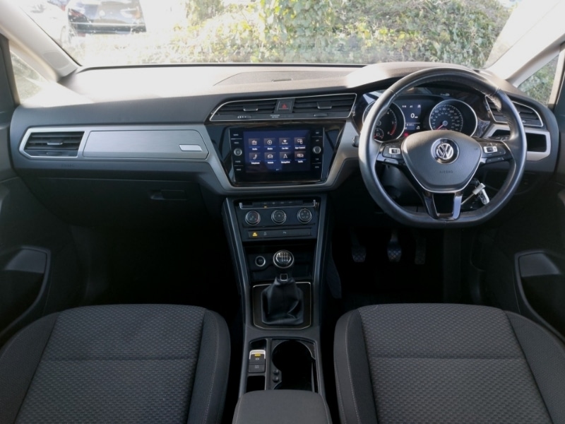 Used Volkswagen Touran 2018 for sale - 77579989: Photo 2