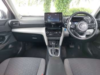 Used Toyota Yaris Cross 2022 for sale - 74928947: Photo
