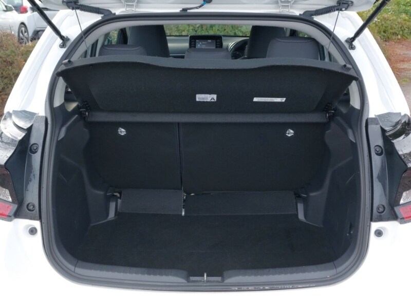 Used Toyota Yaris 2022 for sale - 77197295: Photo 8