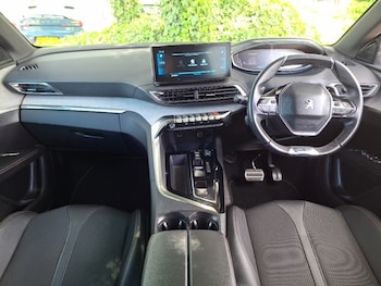 Used Peugeot 5008 2023 for sale - 78803489: Photo