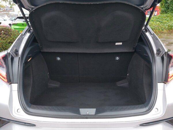 Used Toyota C-HR 2019 for sale - 76187724: Photo 8