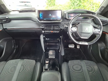 Used Peugeot 2008 2023 for sale - 79044224: Photo