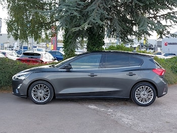 Used Ford Focus 2021 for sale - 75656810: Photo