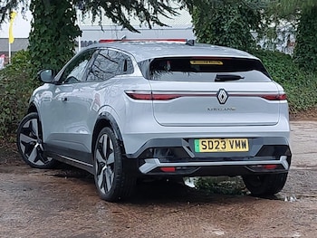 Used Renault Megane E Tech 2023 for sale - 77047199: Photo