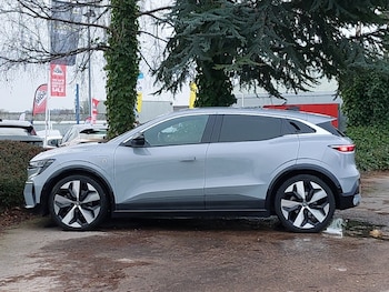 Used Renault Megane E Tech 2023 for sale - 77047199: Photo