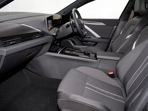 Used Vauxhall Astra 2025 for sale - 76244360: Photo 5