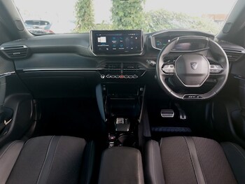 Used Peugeot 2008 2024 for sale - 75939673: Photo
