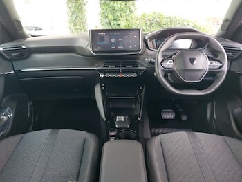 Used Peugeot 2008 2024 for sale - 75796172: Photo