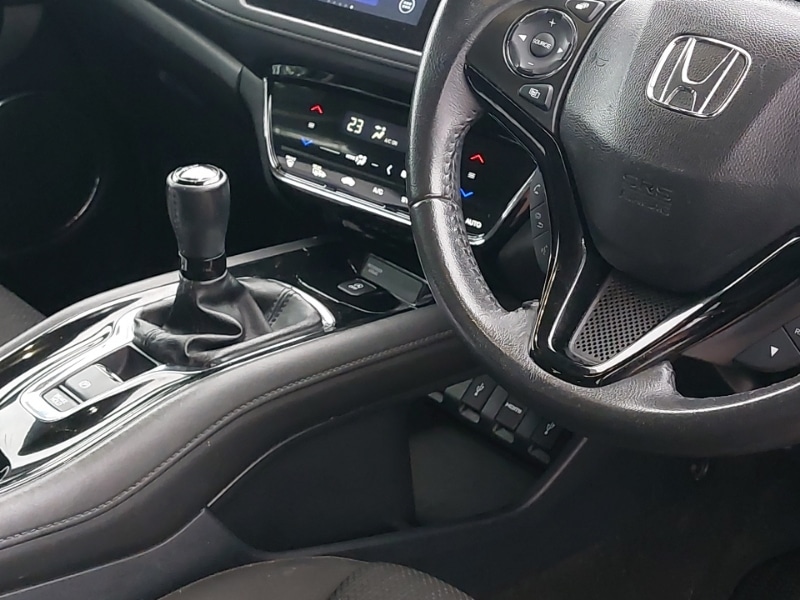 Used Honda HR-V 2018 for sale - 77623132: Photo 19