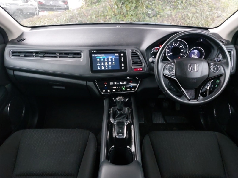 Used Honda HR-V 2018 for sale - 77623132: Photo 2