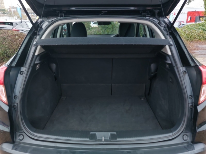 Used Honda HR-V 2018 for sale - 77623132: Photo 8