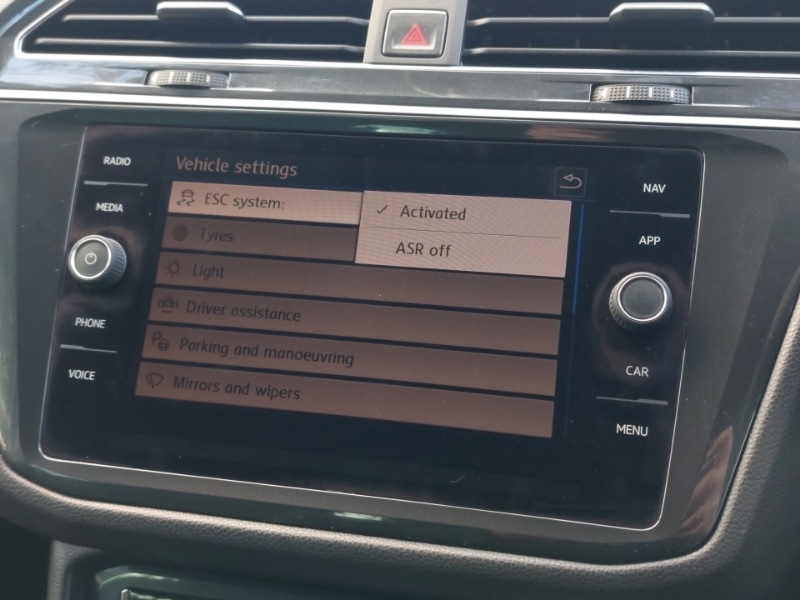 Used Volkswagen Tiguan 2018 for sale - 77424280: Photo 15