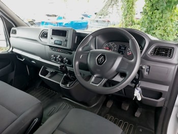Used Renault Master 2023 for sale - 75338975: Photo