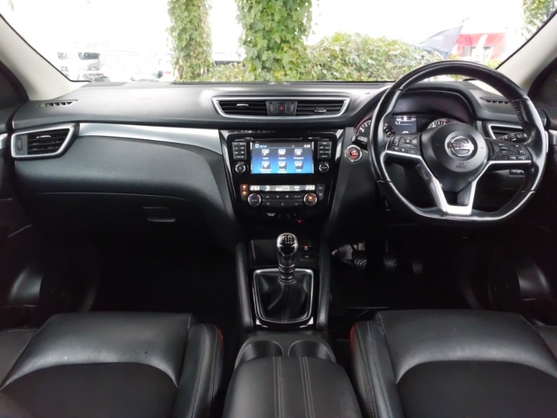 Used Nissan Qashqai 2018 for sale - 76644165: Photo 2