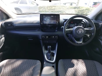 Used Toyota Yaris 2023 for sale - 78391415: Photo