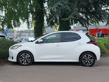 Used Toyota Yaris 2023 for sale - 78522945: Photo