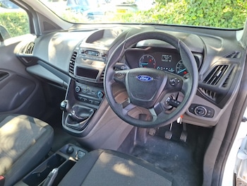 Used Ford Transit Connect 2024 for sale - 79153118: Photo