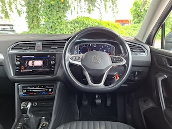 Used Volkswagen Tiguan Allspace 2023 for sale - 78972881: Photo