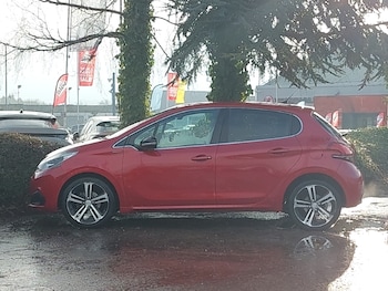 Used Peugeot 208 2015 for sale - 78298060: Photo