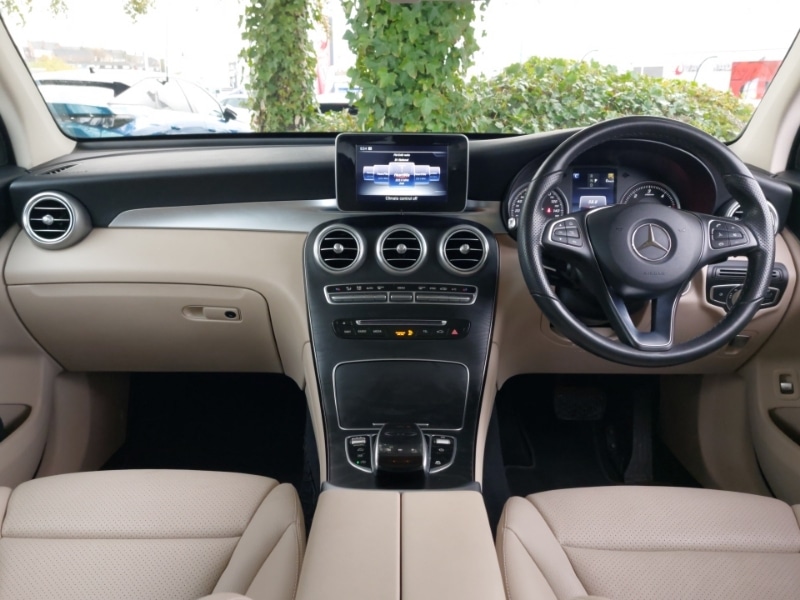 Used Mercedes-Benz GLC 2017 for sale - 76537314: Photo 2