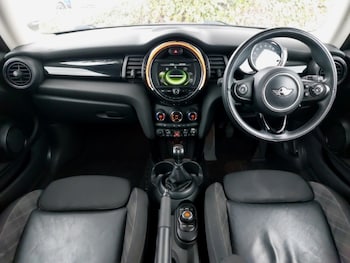 Used MINI Hatch 2018 for sale - 78006070: Photo