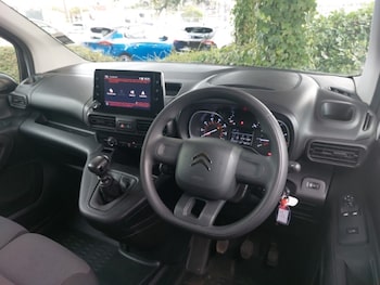Used Citroen Berlingo 2024 for sale - 76140969: Photo