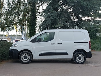 Used Citroen Berlingo 2024 for sale - 76140969: Photo