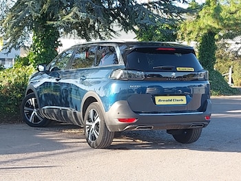 Used Peugeot 5008 2023 for sale - 76187834: Photo 3