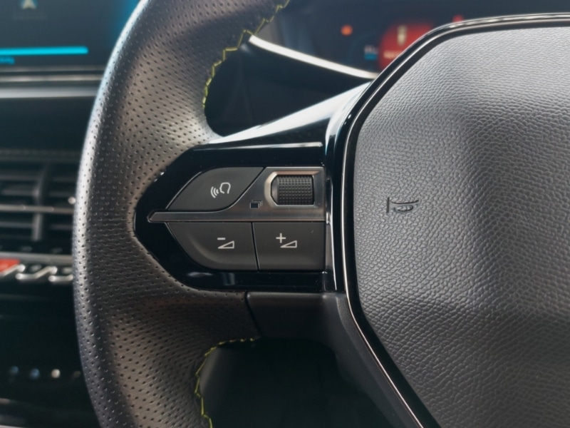 Used Peugeot 2008 2021 for sale - 76052063: Photo 13