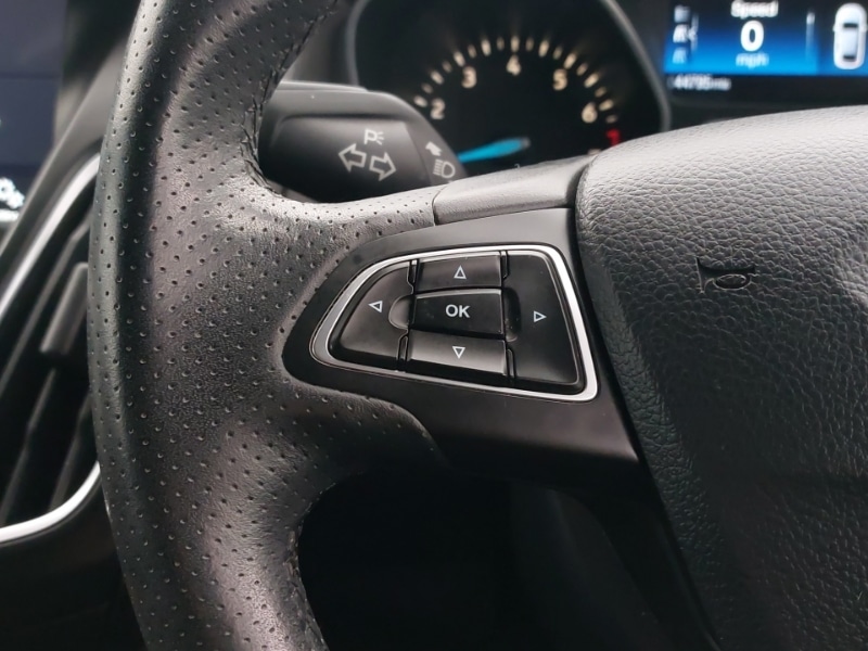 Used Ford Focus 2017 for sale - 77922842: Photo 13