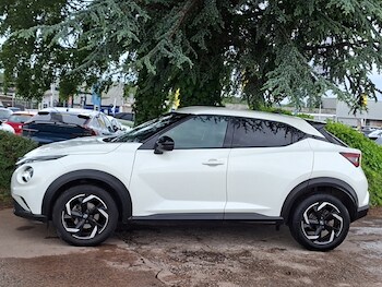 Used Nissan Juke 2023 for sale - 78567876: Photo