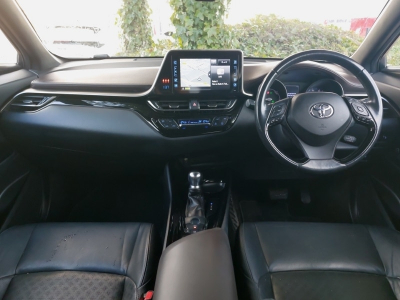Used Toyota C-HR 2018 for sale - 76736889: Photo 2