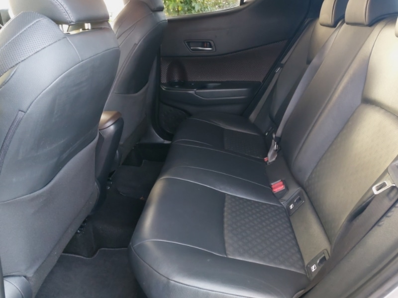 Used Toyota C-HR 2018 for sale - 76736889: Photo 6