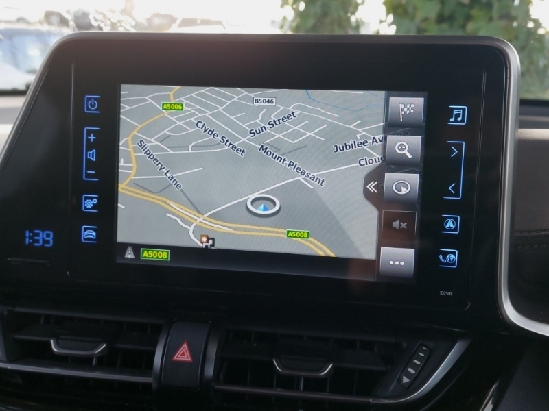 Used Toyota C-HR 2018 for sale - 76736889: Photo 7