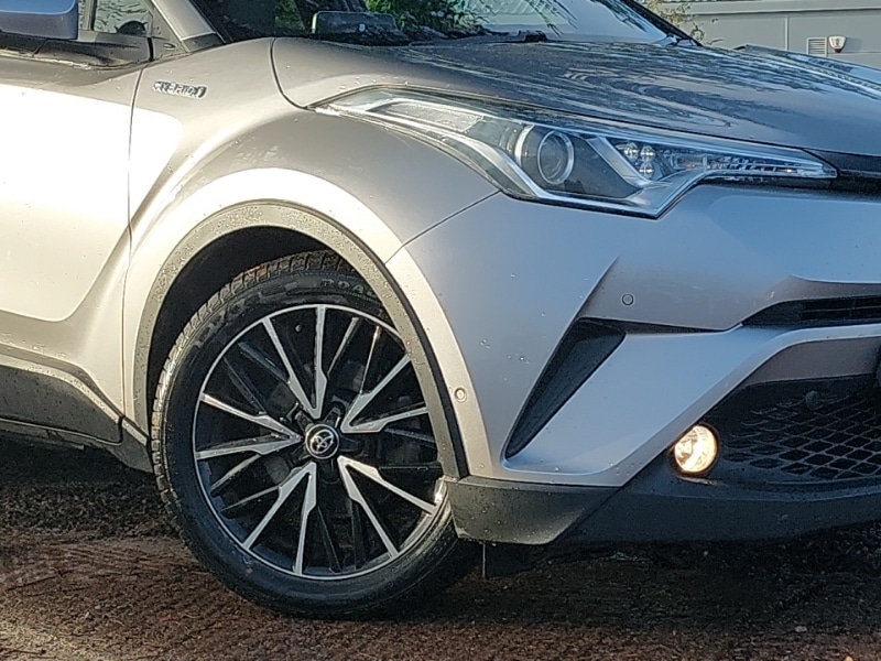 Used Toyota C-HR 2018 for sale - 76736889: Photo 9