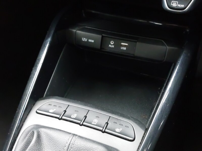 Used Kia Stonic 2018 for sale - 77424287: Photo 17