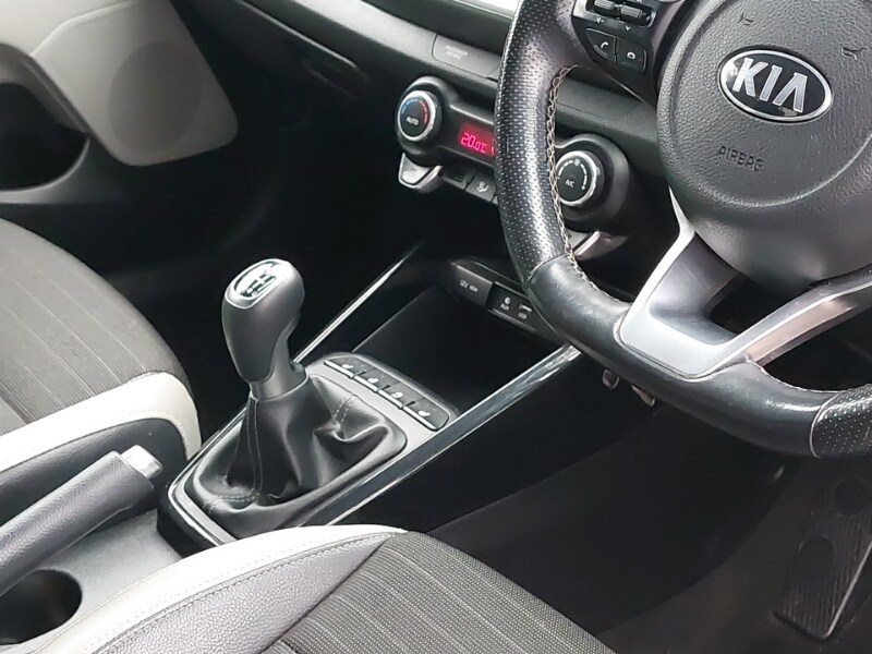 Used Kia Stonic 2018 for sale - 77424287: Photo 19