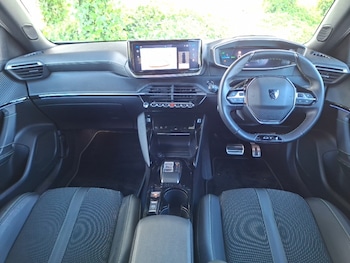 Used Peugeot 2008 2025 for sale - 78837247: Photo