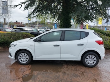 Used Dacia Sandero 2023 for sale - 78522940: Photo