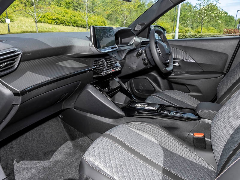 Used Peugeot 2008 2025 for sale - 77173879: Photo 5