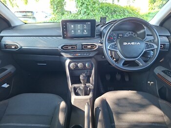 Used Dacia Sandero Stepway 2023 for sale - 79056333: Photo