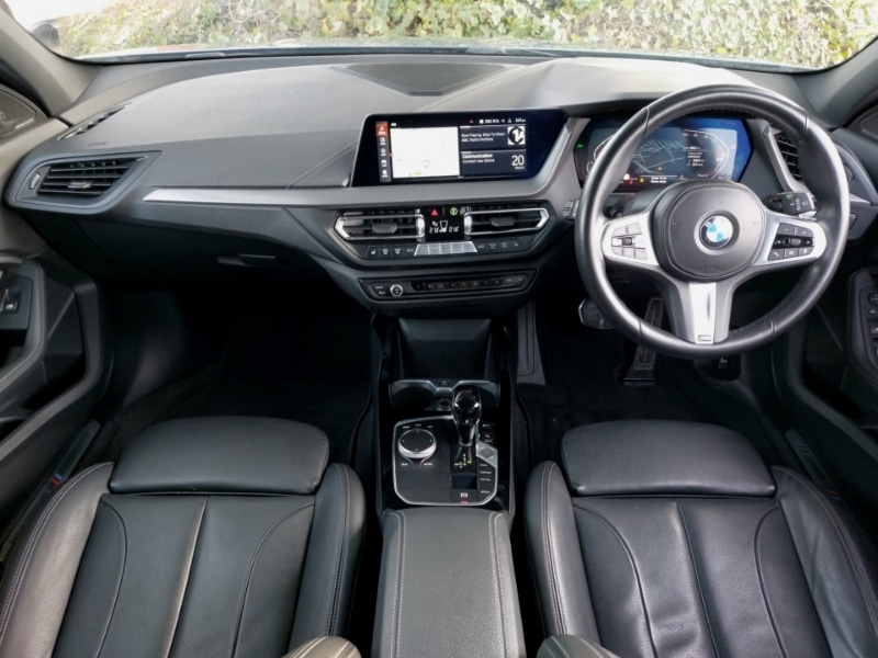 Used BMW 1 Series 2023 for sale - 77969090: Photo 2