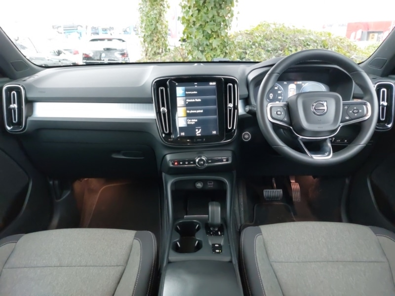 Used Volvo XC40 2022 for sale - 77816557: Photo 2