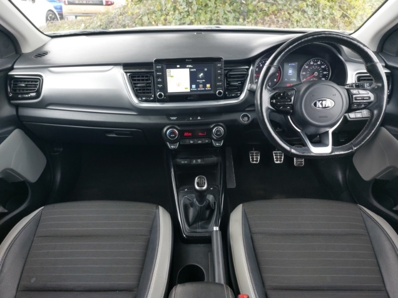 Used Kia Stonic 2018 for sale - 78040815: Photo 2