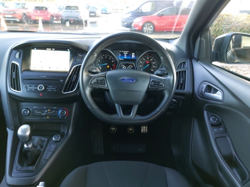 Used Ford Focus 2017 for sale - 76687657: Photo 12